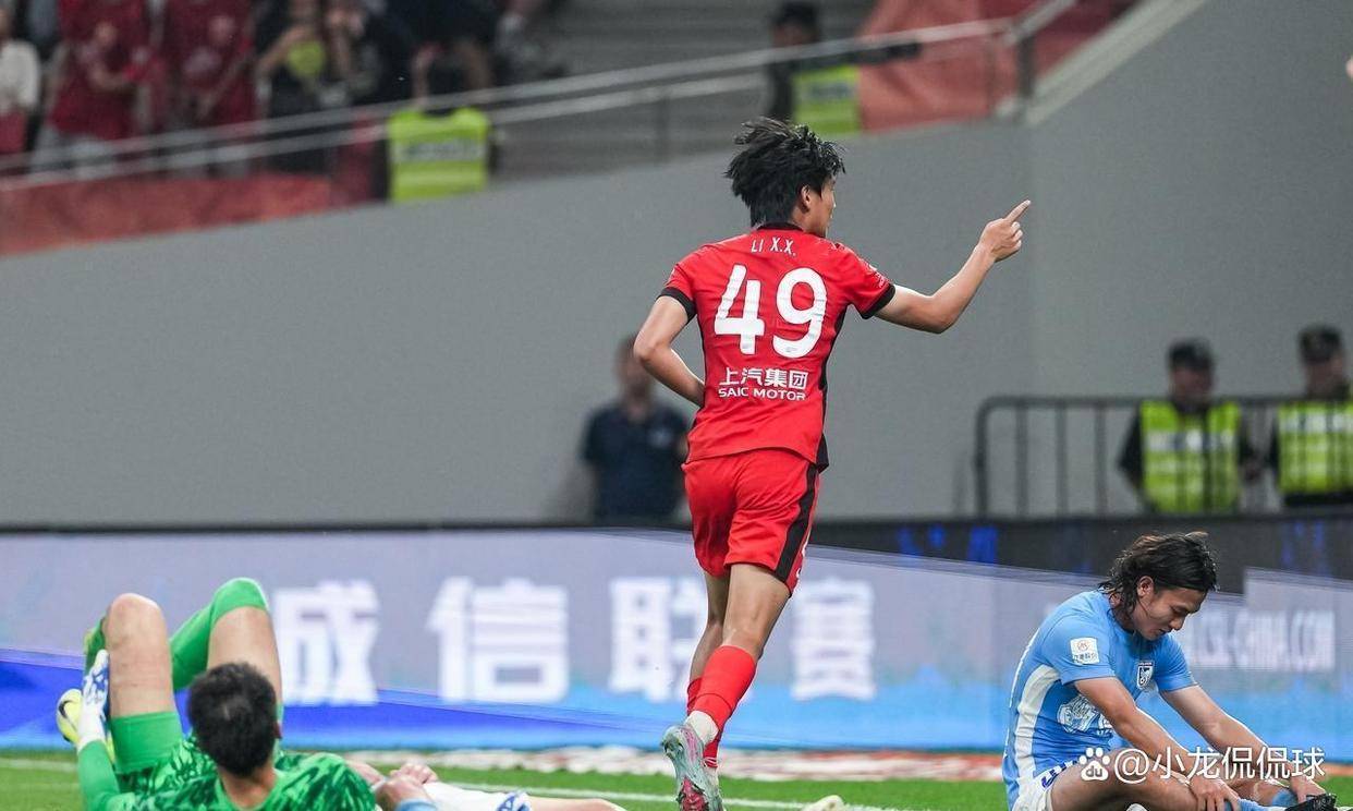 60彩娱乐-包含新一期国足集训全家福出炉，久尔杰维奇C位出镜的词条
