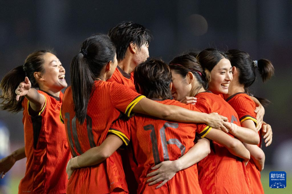 60彩娱乐-国际竞技赛事中，女足球员勇夺冠军(2021年女子足球)
